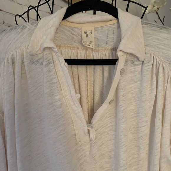 We the Free Balloon Sleeve V-Neck Top - Picture 12 of 13